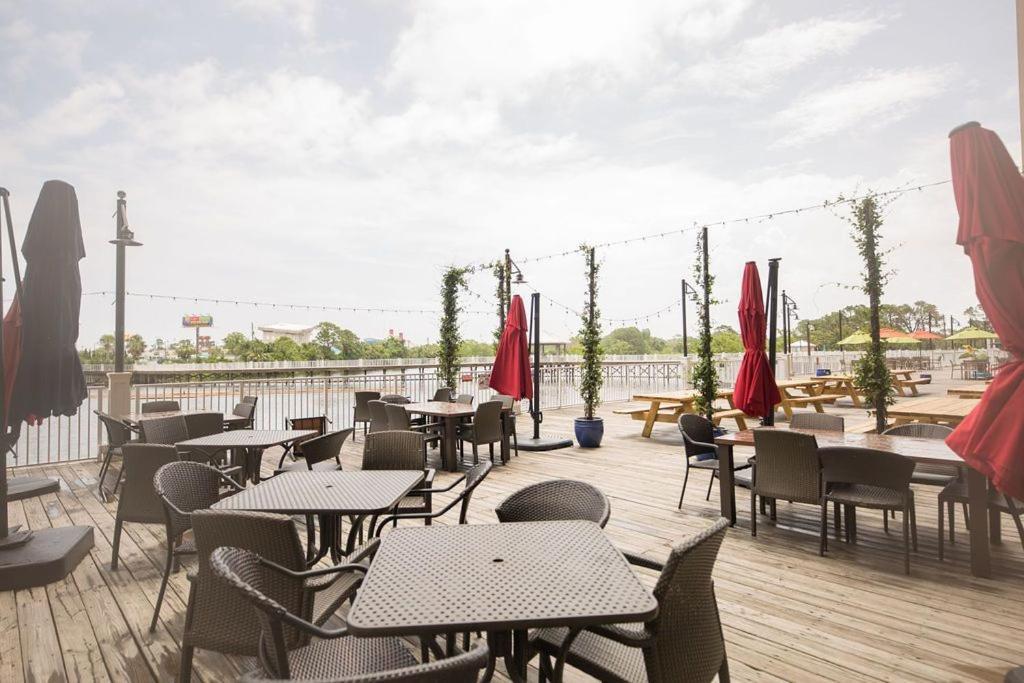 A Shore Thing At Laketown Wharf #1904 By Nautical Properties Panama City Beach Exteriér fotografie